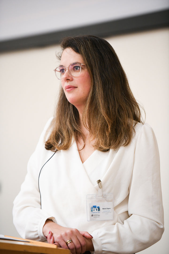 Photo of Alumni and Keynote Speaker, Merel Olgers, speaking at the Annual Management Lecture